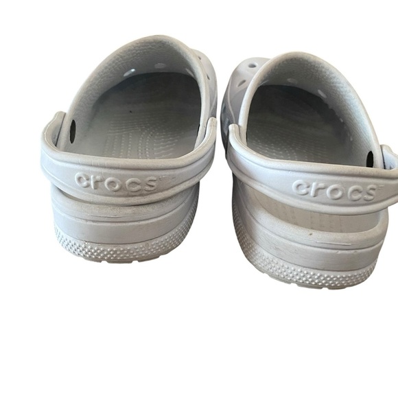 Crocs Light Blue Baya ClogThese clogs are a variation of the classic Crocs - Picture 5 of 8